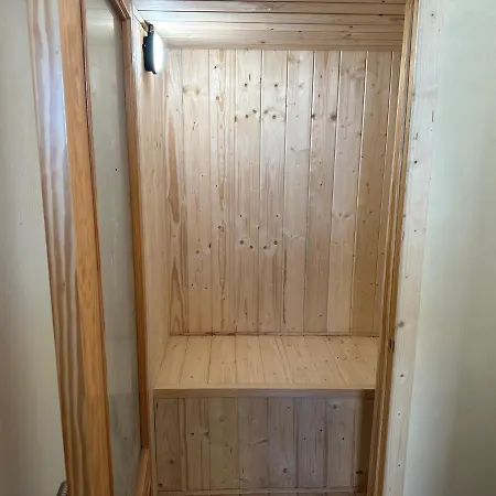 Valtisya Pool And Airport Landhaus *