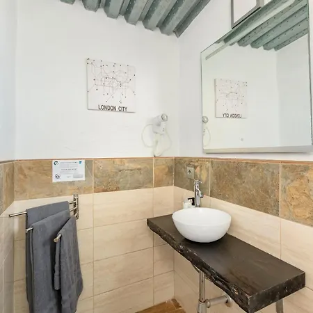 Landhaus Valtisya Pool And Airport Telde