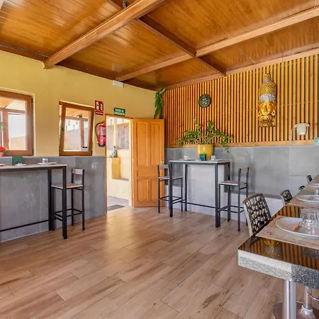 Landhaus Valtisya Pool And Airport Telde