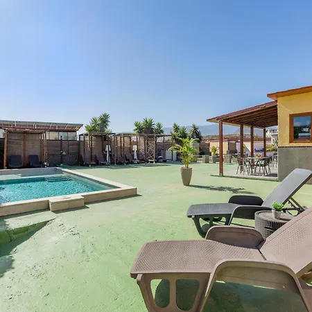 Landhaus Valtisya Pool And Airport