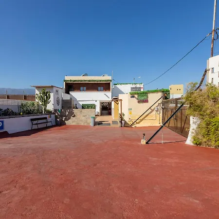 Valtisya Pool And Airport Telde