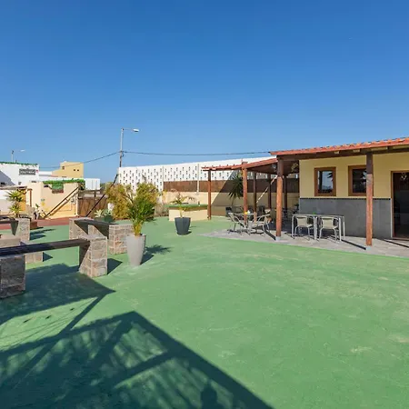 Valtisya Pool And Airport * Telde