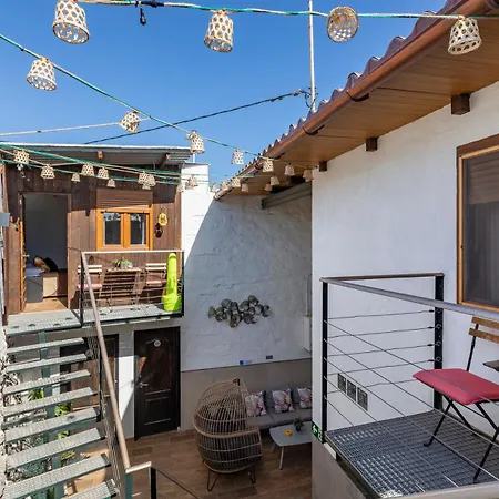 Landhaus Valtisya Pool And Airport *