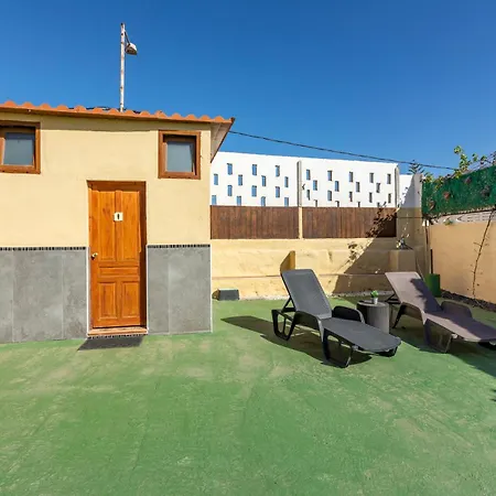 Valtisya Pool And Airport *