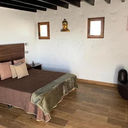 Country house Valtisya Pool And Airport